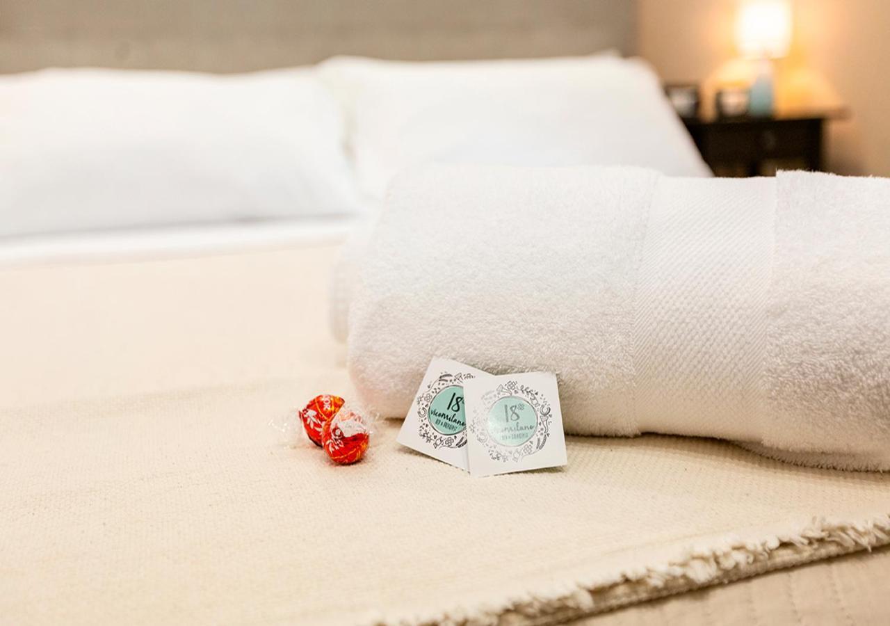 B&B Vico Milano 18 Naples Luaran gambar
