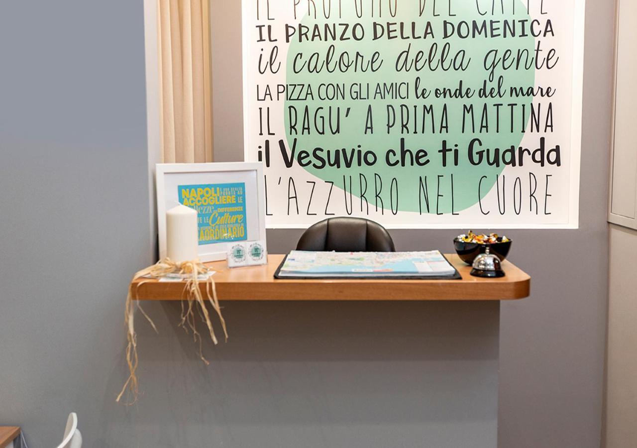 B&B Vico Milano 18 Naples Luaran gambar